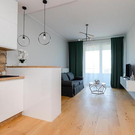 Апартаменти Apart D&K Free Parking Komputerowa 8 Варшава Екстер'єр фото
